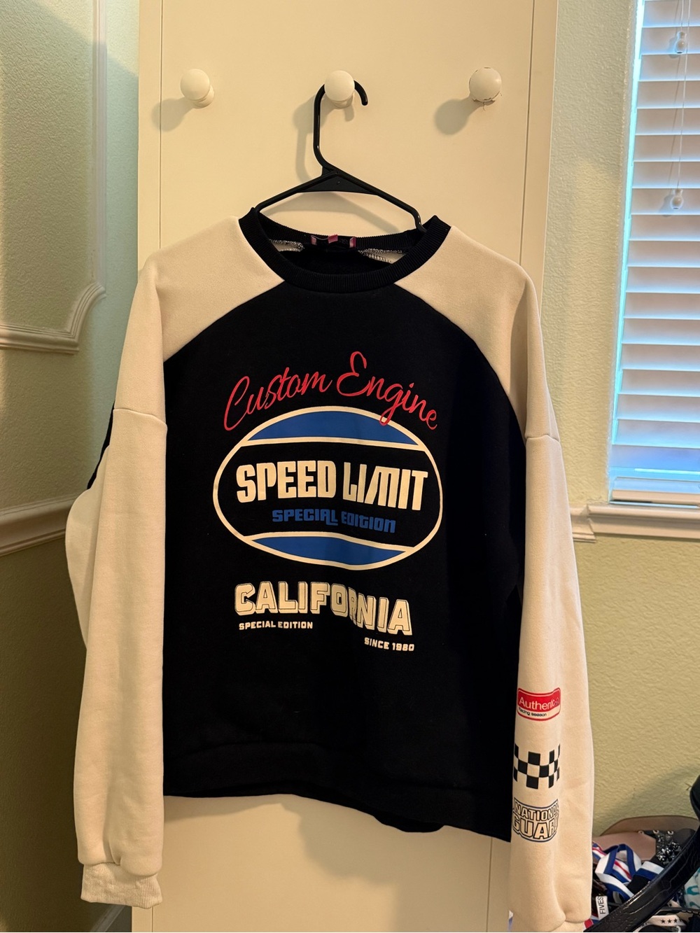 Edikted Black & Cream 'Speed Limit' Graphic Crewneck